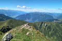 hundstein24